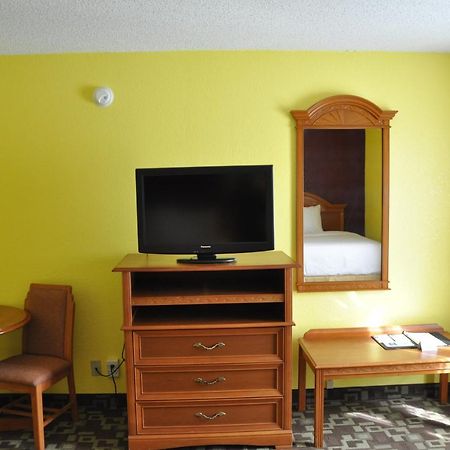 Comfort Inn & Suites Airport Литъл Рок Стая снимка