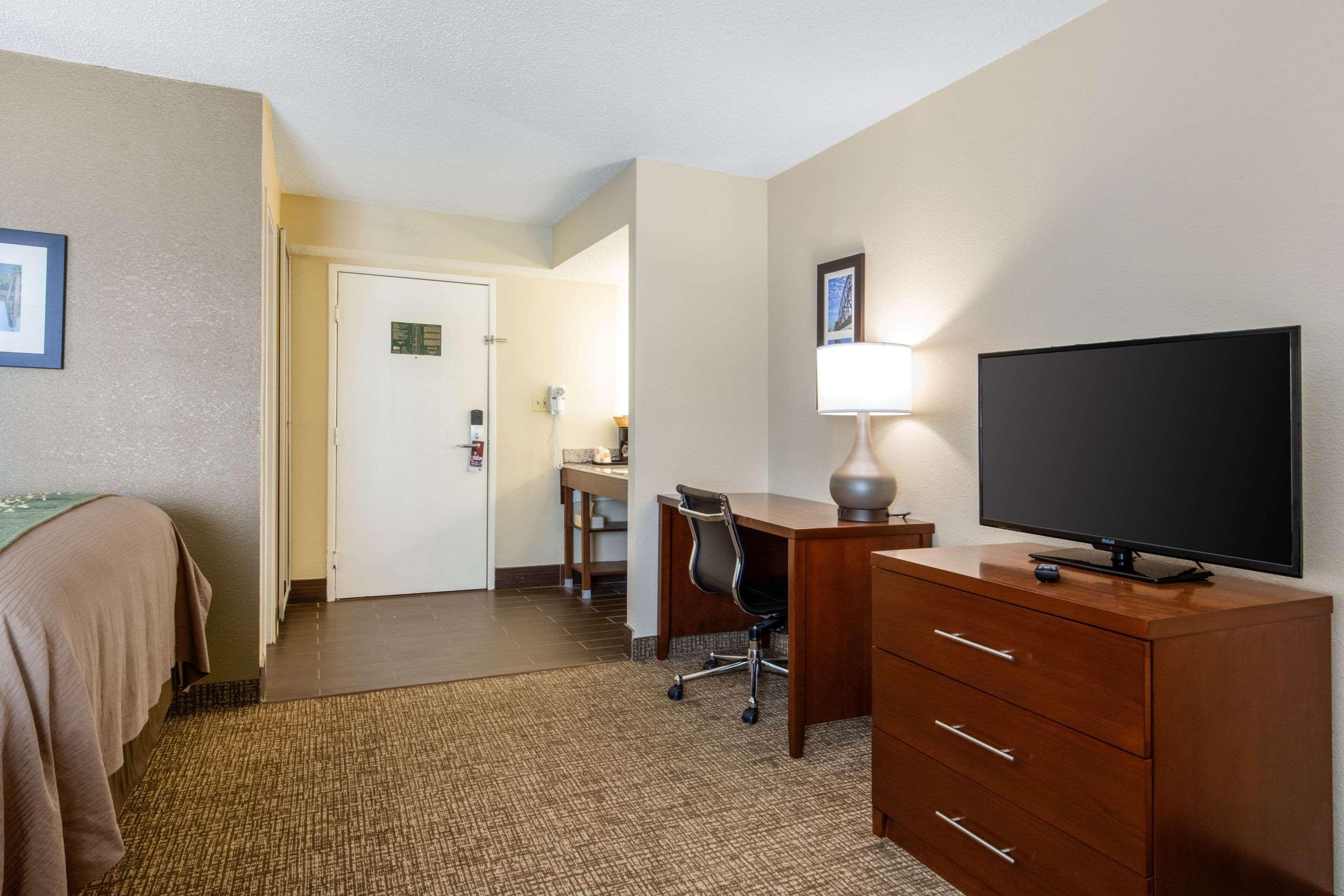 Comfort Inn & Suites Airport Литъл Рок Екстериор снимка