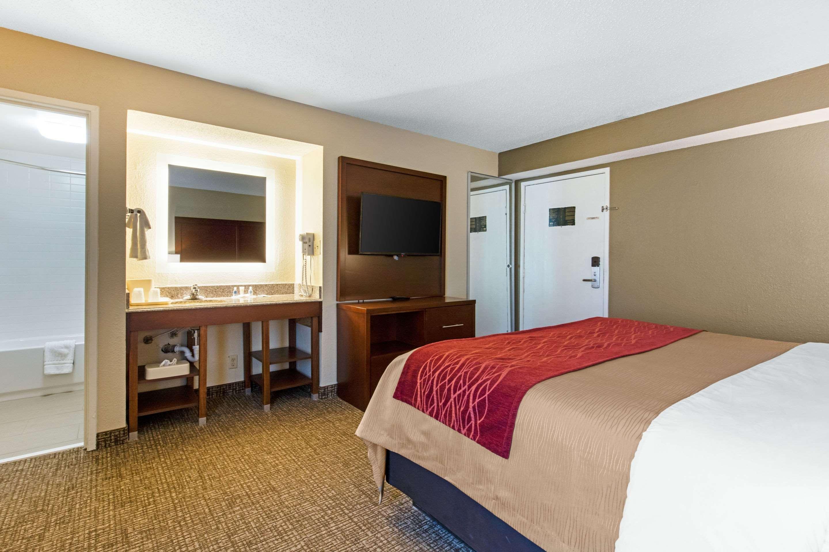 Comfort Inn & Suites Airport Литъл Рок Екстериор снимка