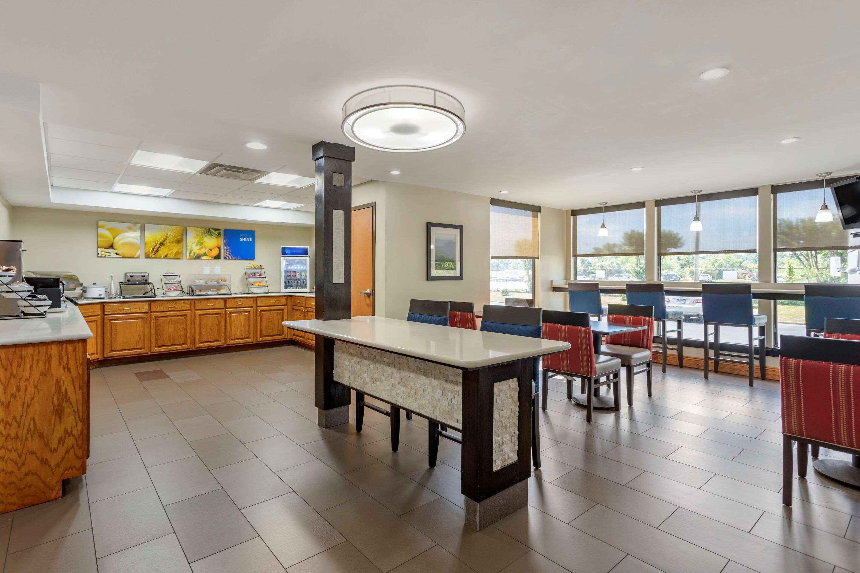 Comfort Inn & Suites Airport Литъл Рок Екстериор снимка